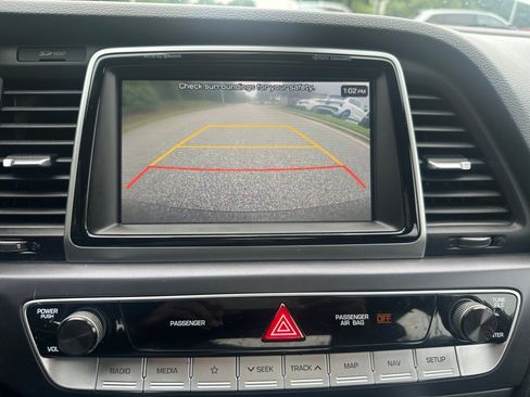 Used 2019 Hyundai Sonata Limited FWD image 23