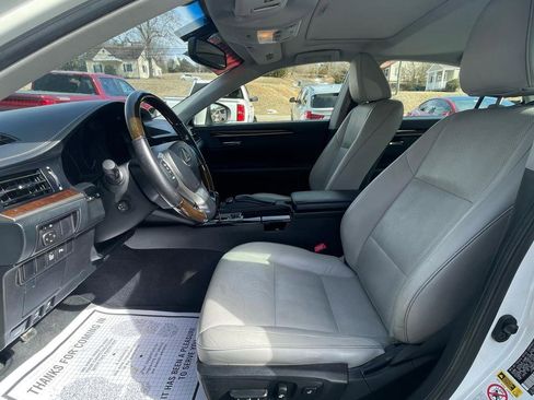 Used 2015 Lexus ES 350 w/ Luxury Package image 19