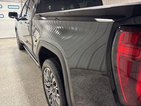 Used 2025 GMC Sierra 1500 Denali Ultimate image 11