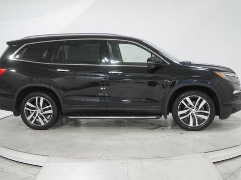 Used 2016 Honda Pilot Touring image 14