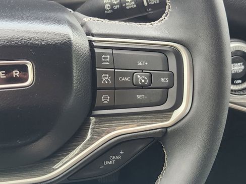 Used 2022 Jeep Wagoneer Series II image 28