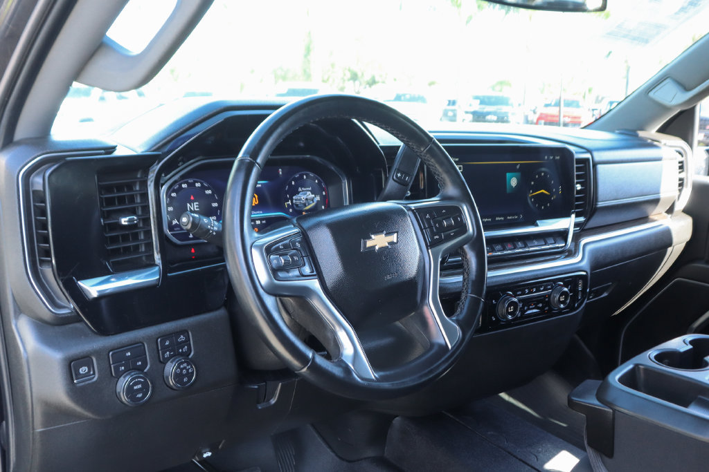 Used 2024 Chevrolet Silverado 2500 LT w/ All Star Edition AWD/4WD image 18