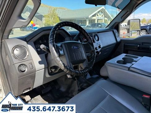 Used 2016 Ford F550 4x4 Crew Cab Super Duty w/ Power Equipment Group image 14