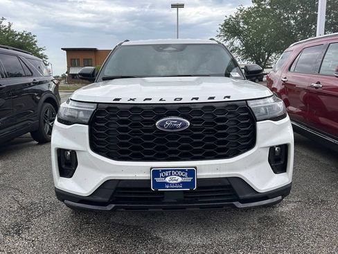 Certified 2025 Ford Explorer ST-Line w/ ST-Line Street Pack AWD/4WD image 2