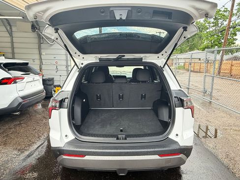 Used 2025 Chevrolet Equinox LT AWD/4WD image 30