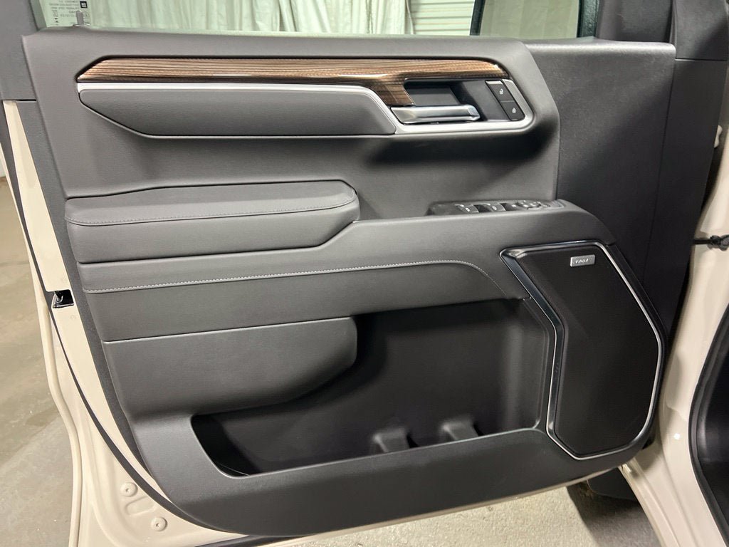 New 2026 Chevrolet Silverado 1500 RST w/ RST All Star Premium Package AWD/4WD image 24