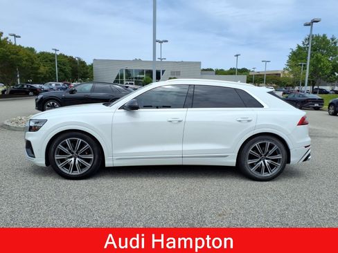 Used 2023 Audi SQ8 Prestige AWD/4WD image 11
