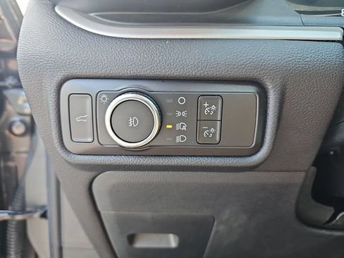 Used 2023 Ford Explorer XLT w/ Equipment Group 202A RWD image 22