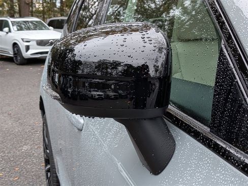 New 2026 Volvo XC60 T8 Ultra w/ Protection Package Premier image 11