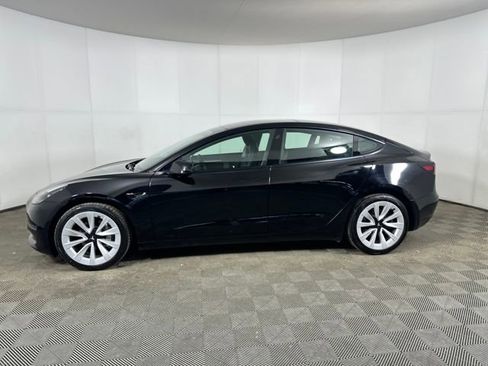 Used 2023 Tesla Model 3 Standard Range image 6