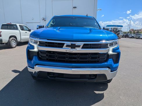 Used 2026 Chevrolet Silverado 1500 LT AWD/4WD image 2