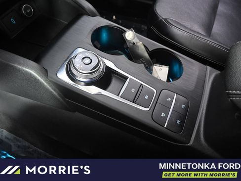 Used 2020 Ford Escape Titanium AWD/4WD image 32