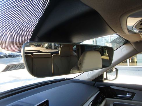 Certified 2022 Acura MDX SH-AWD w/ Technology Package image 26