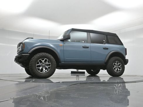 Certified 2021 Ford Bronco Badlands AWD/4WD image 8