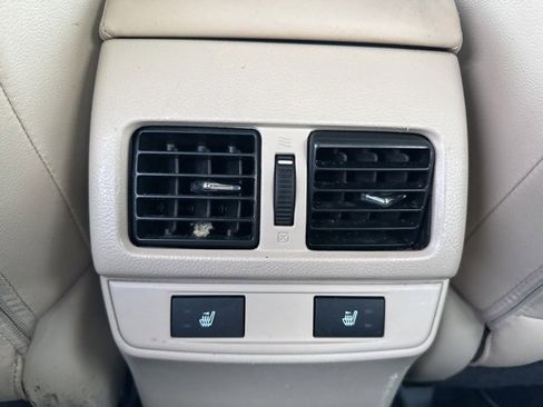 Used 2015 Subaru Legacy 3.6R Limited image 13