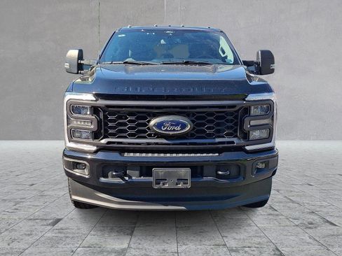 Used 2024 Ford F250 XLT w/ XLT Premium Package AWD/4WD image 2