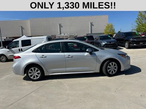 Used 2026 Toyota Corolla LE FWD image 2