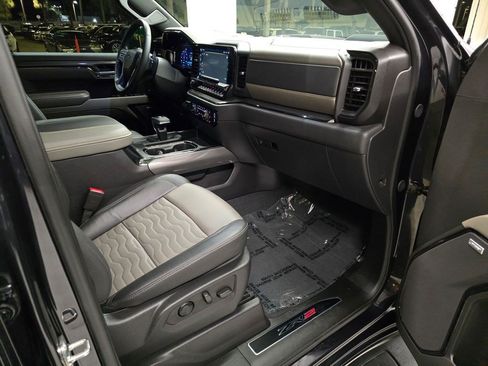 Used 2024 Chevrolet Silverado 1500 ZR2 AWD/4WD image 37