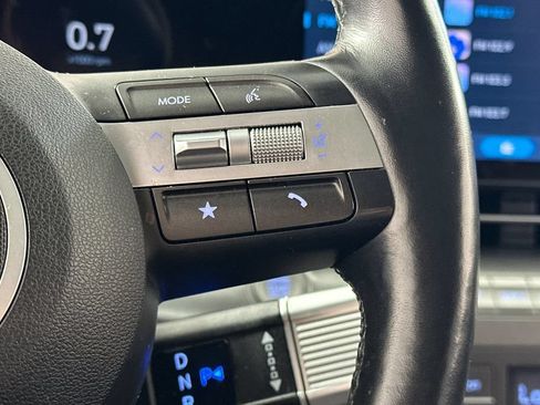 Used 2024 Hyundai Kona Limited FWD image 28