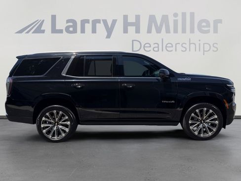 Used 2026 Chevrolet Tahoe High Country AWD/4WD image 6