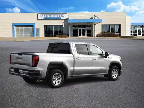Used 2020 GMC Sierra 1500 SLE w/ Fleet Comfort Package image 3