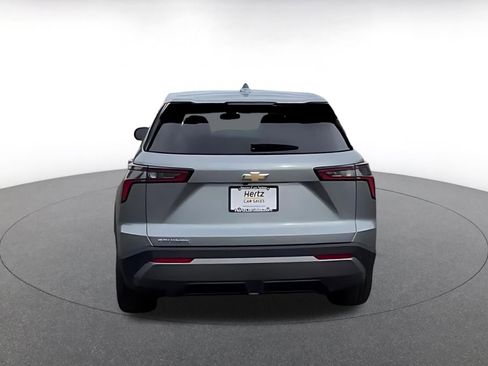 Used 2025 Chevrolet Equinox LT image 10