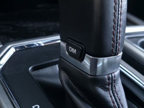 Used 2020 Ford F150 Platinum w/ Equipment Group 701A Luxury image 31