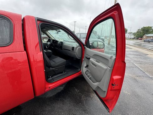 Used 2011 Chevrolet Silverado 1500 W/T RWD image 22