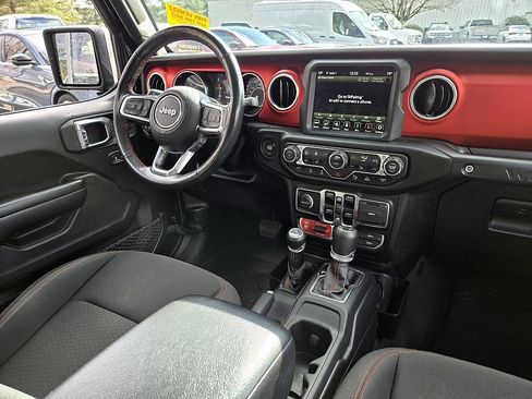 Used 2021 Jeep Wrangler Unlimited Rubicon w/ Dual Top Group image 12