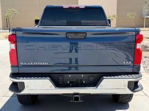 Used 2022 Chevrolet Silverado 2500 LTZ w/ LTZ Plus Package AWD/4WD image 7