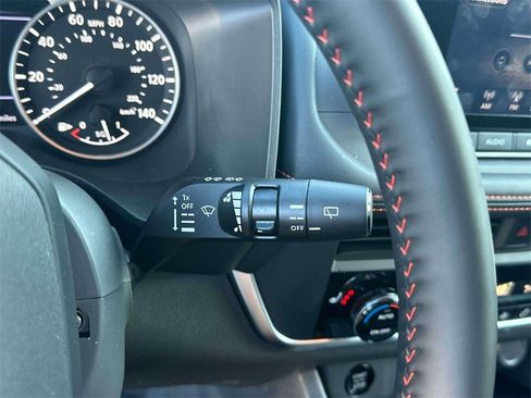 Certified 2025 Nissan Rogue SV image 24