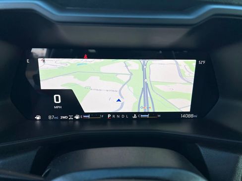 Used 2024 Chevrolet Colorado Trail Boss w/ Technology Package image 48