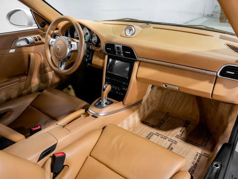 Used 2011 Porsche 911 Carrera GTS image 31