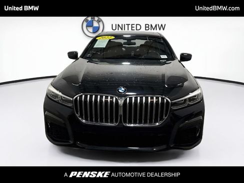 Used 2022 BMW 750i xDrive w/ Luxury Rear Seating Package AWD/4WD image 2