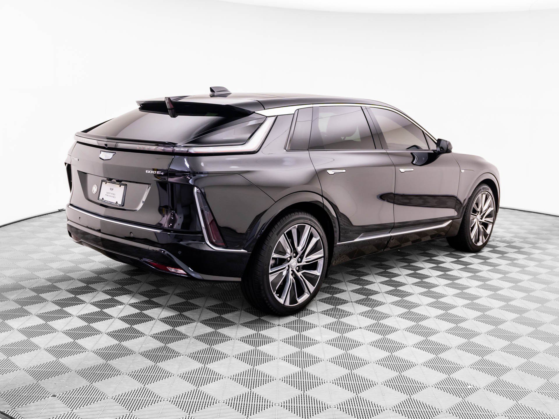 Used 2025 Cadillac Lyriq Luxury w/ Nappa Leather Package AWD/4WD image 5