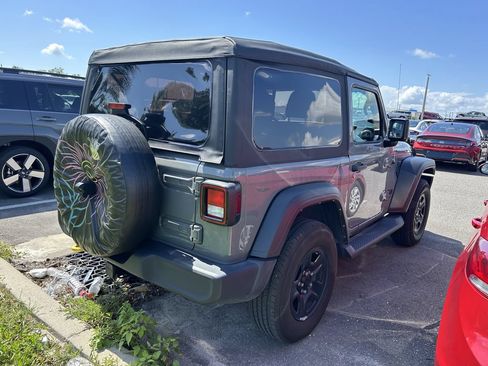 Used 2022 Jeep Wrangler Sport AWD/4WD image 4