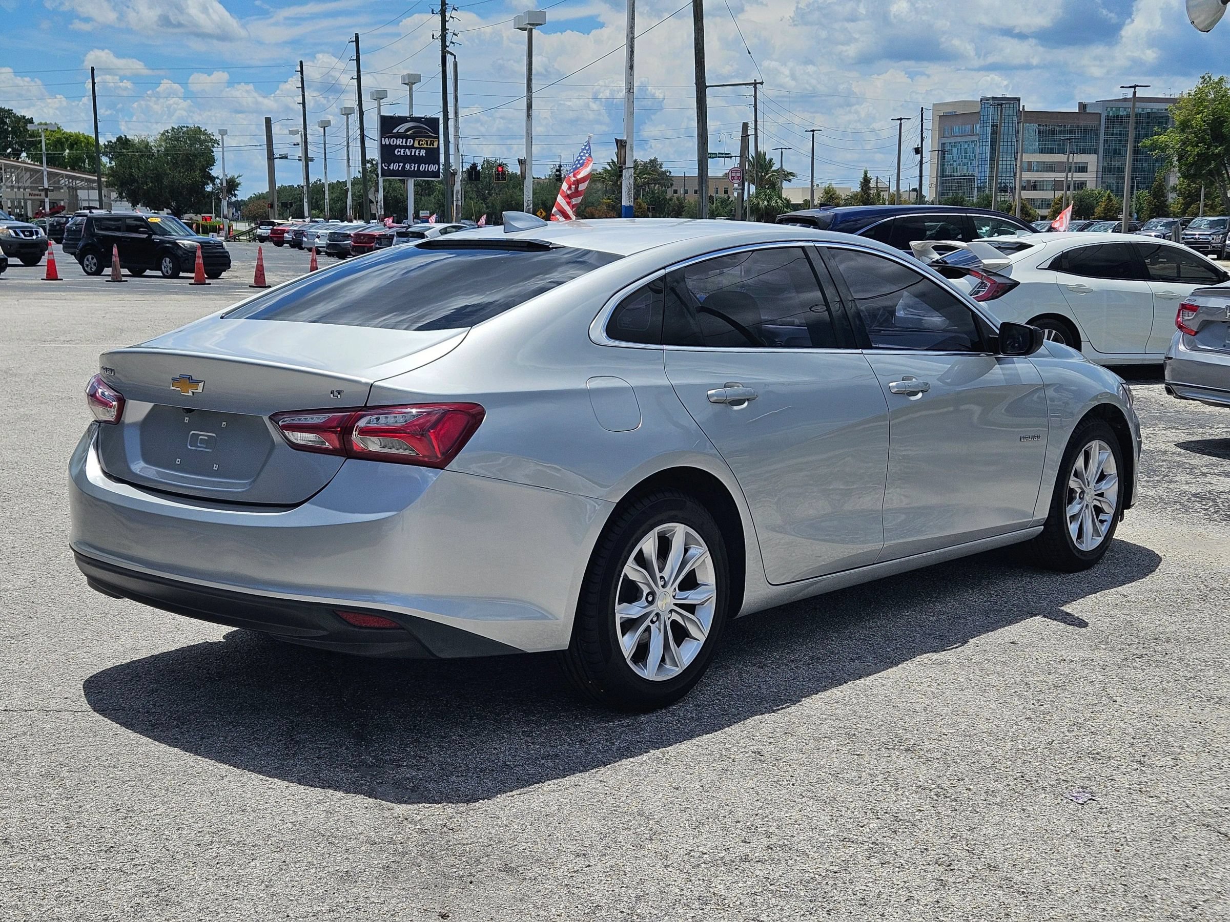 Used 2020 Chevrolet Malibu LT FWD image 7