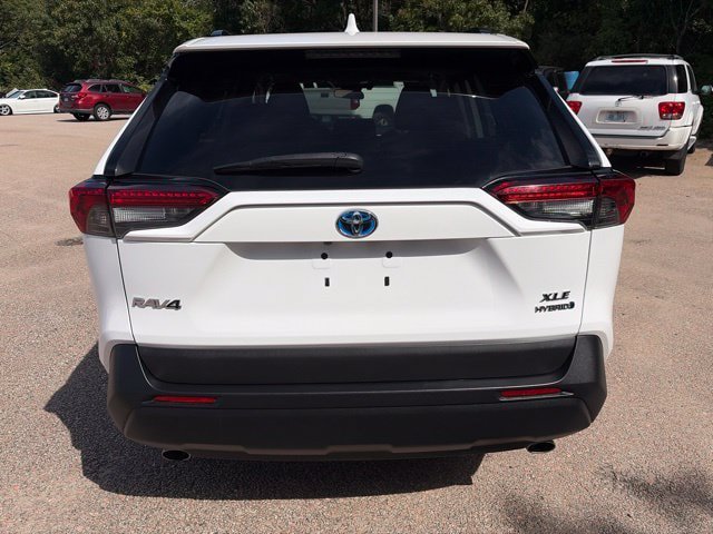 Used 2019 Toyota RAV4 XLE w/ Convenience Package AWD/4WD image 5