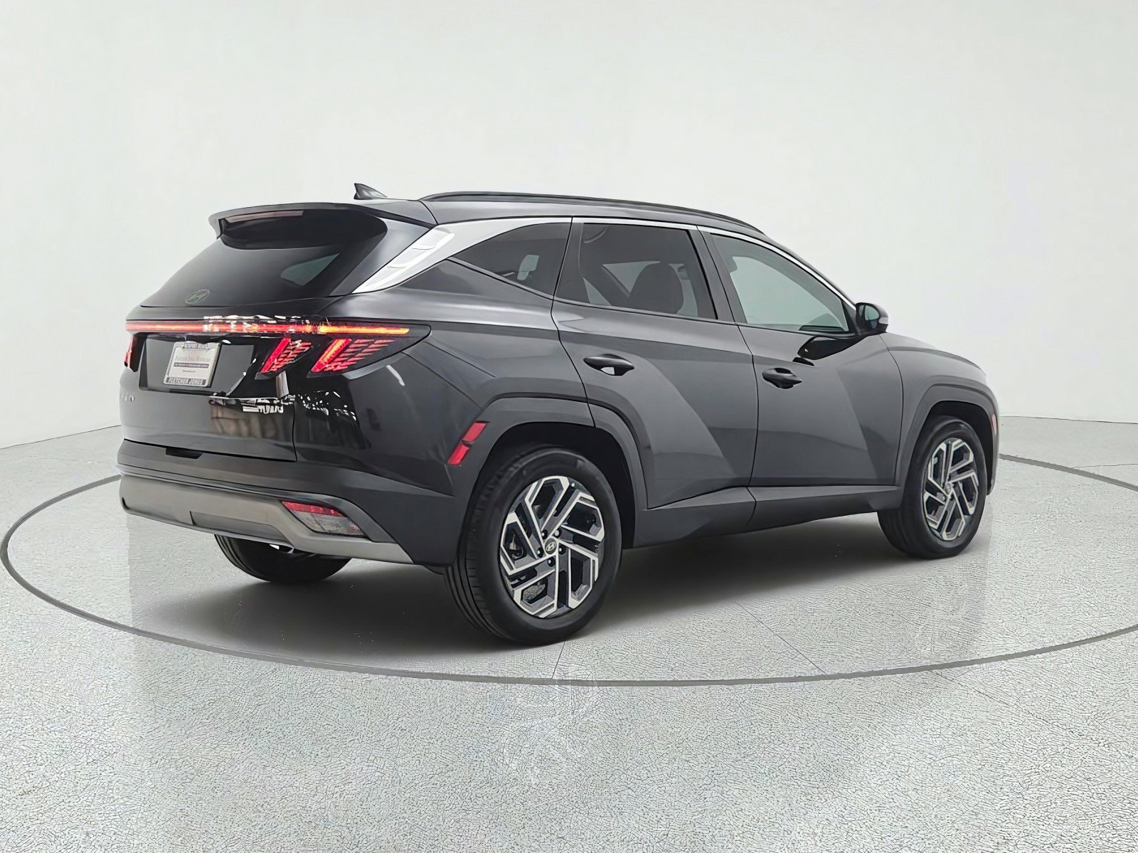 Used 2025 Hyundai Tucson Limited AWD/4WD image 5