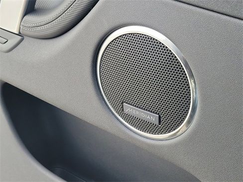 Used 2025 Land Rover Discovery Sport Dynamic SE image 22