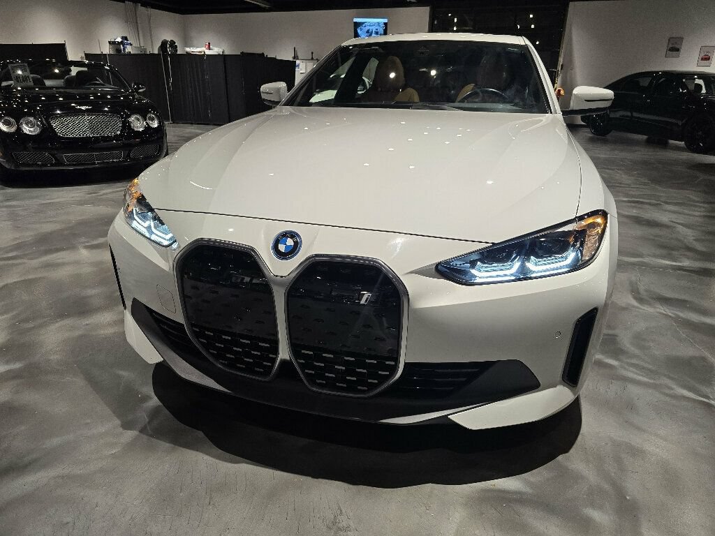 Used 2023 BMW i4 eDrive35 w/ Premium Package RWD image 36