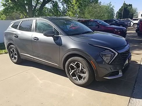 Certified 2024 Kia Sportage LX image 1