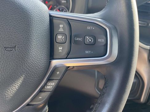 Used 2025 RAM 2500 Big Horn AWD/4WD image 21