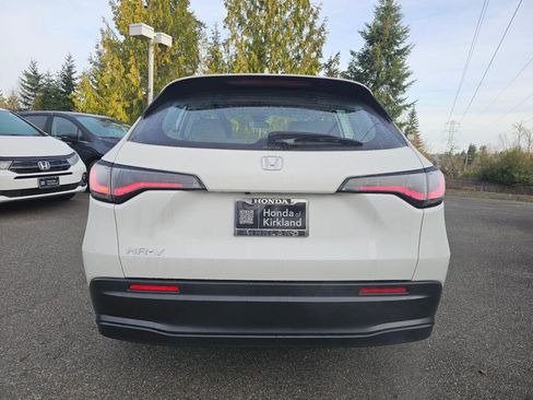 Used 2023 Honda HR-V LX image 6