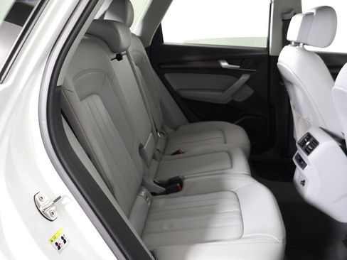 Used 2022 Audi Q5 2.0T Premium AWD/4WD image 38