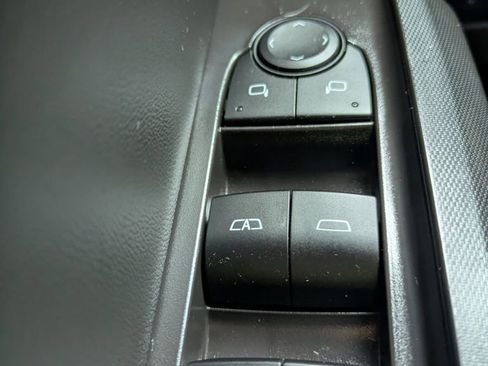 Used 2025 Chevrolet Colorado LT w/ LT Convenience Package RWD image 13