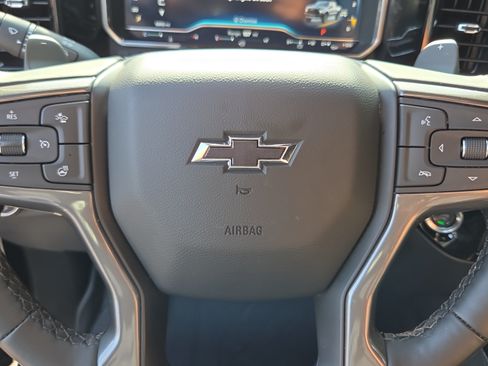Used 2025 Chevrolet Silverado 1500 ZR2 w/ Technology Package AWD/4WD image 31