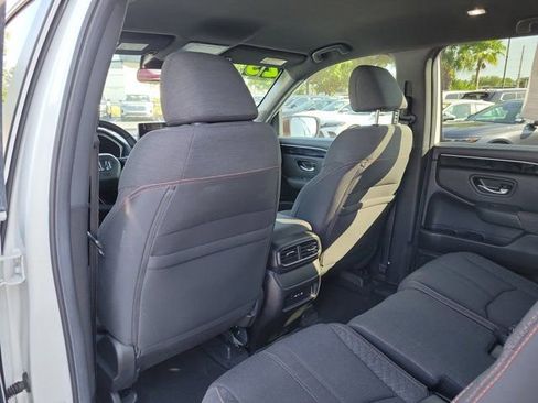 Certified 2025 Honda Pilot Sport image 14