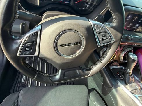 Used 2022 Chevrolet Camaro LT RWD image 16