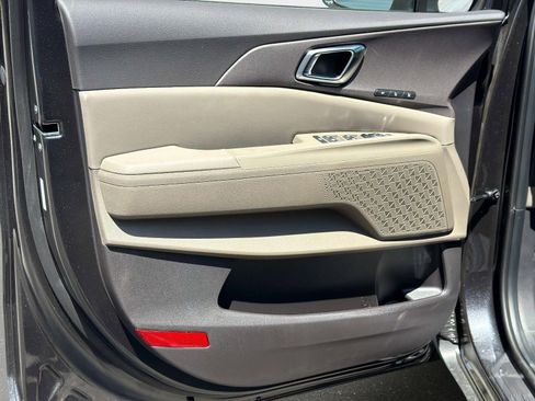 New 2026 Kia Carnival EX FWD image 15